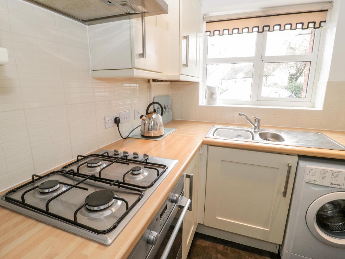 10 The Orchard Apartment Colwyn Bay Exterior photo