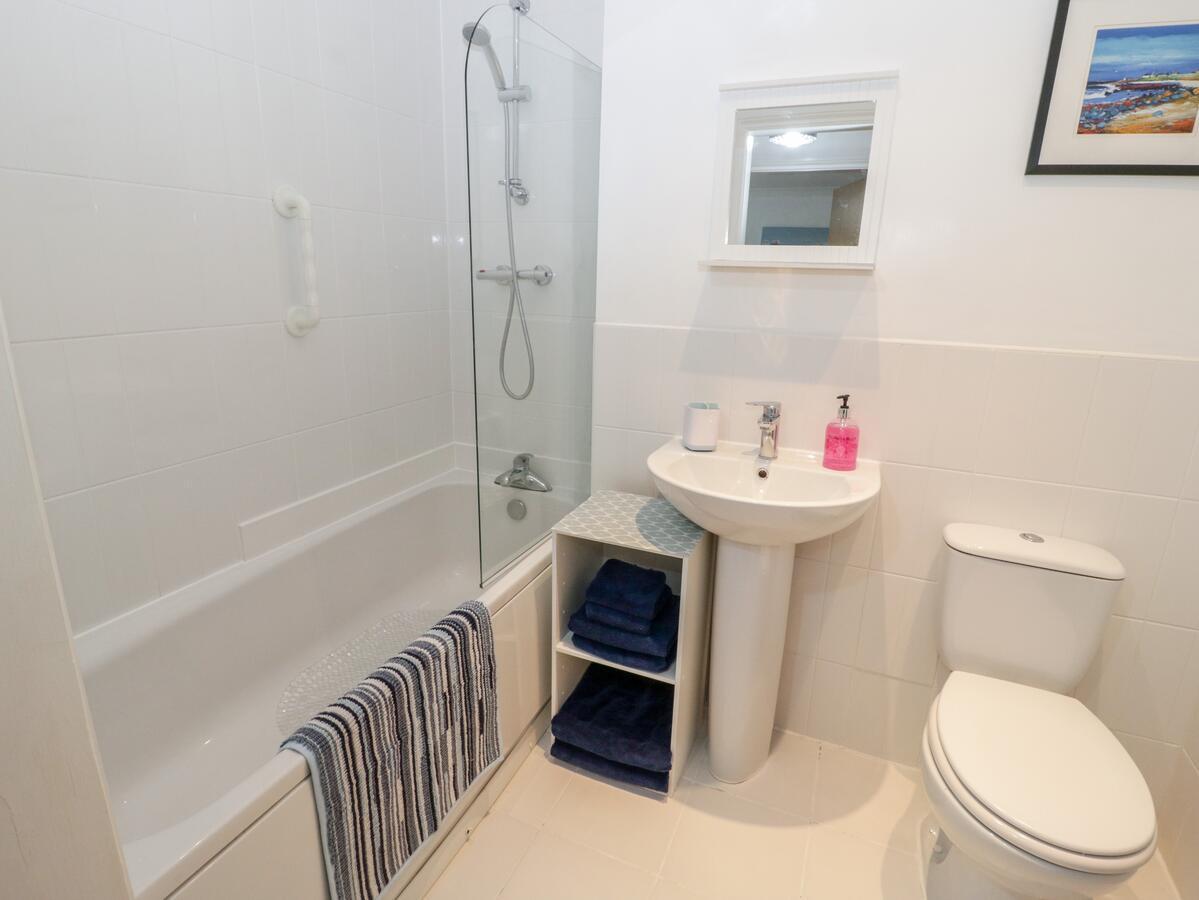 10 The Orchard Apartment Colwyn Bay Exterior photo