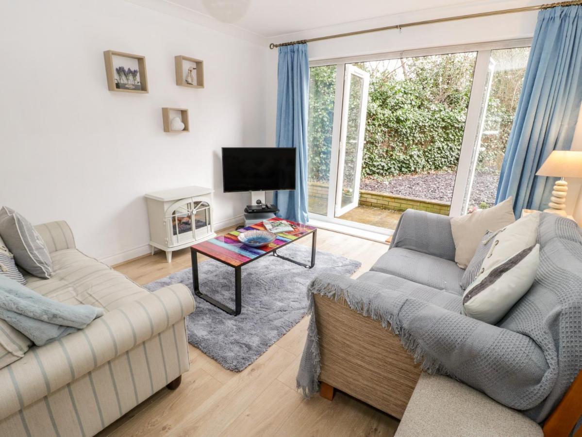 10 The Orchard Apartment Colwyn Bay Exterior photo