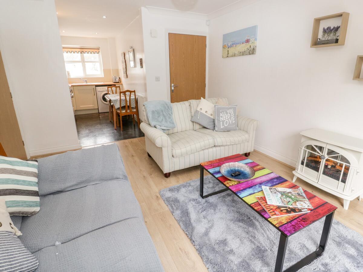 10 The Orchard Apartment Colwyn Bay Exterior photo